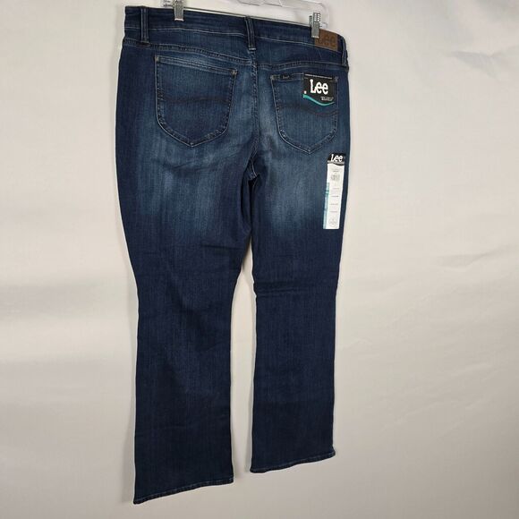 Lee Jeans Women's 18 M Blue Dark Wash Boot Cut Mid Rise Regular Fit NWT - Picture 15 of 16